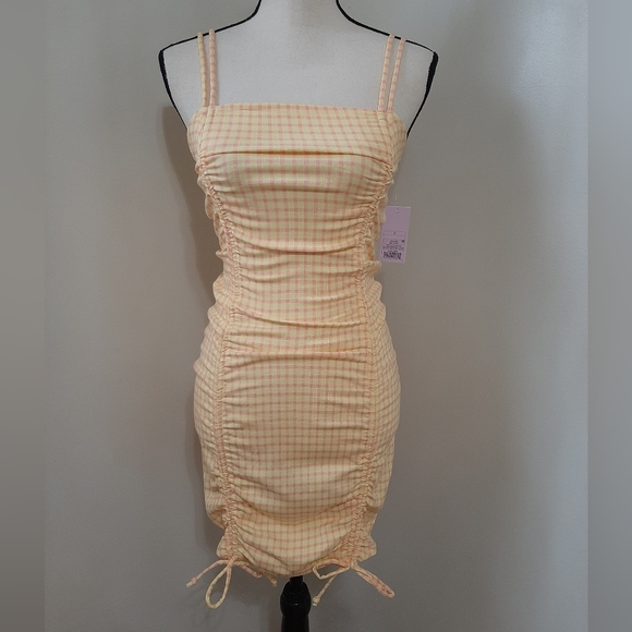 NWT Wild Fable Double Ruched Yellow & Pink Gingham Cinched Bodycon Dress - Picture 2 of 7